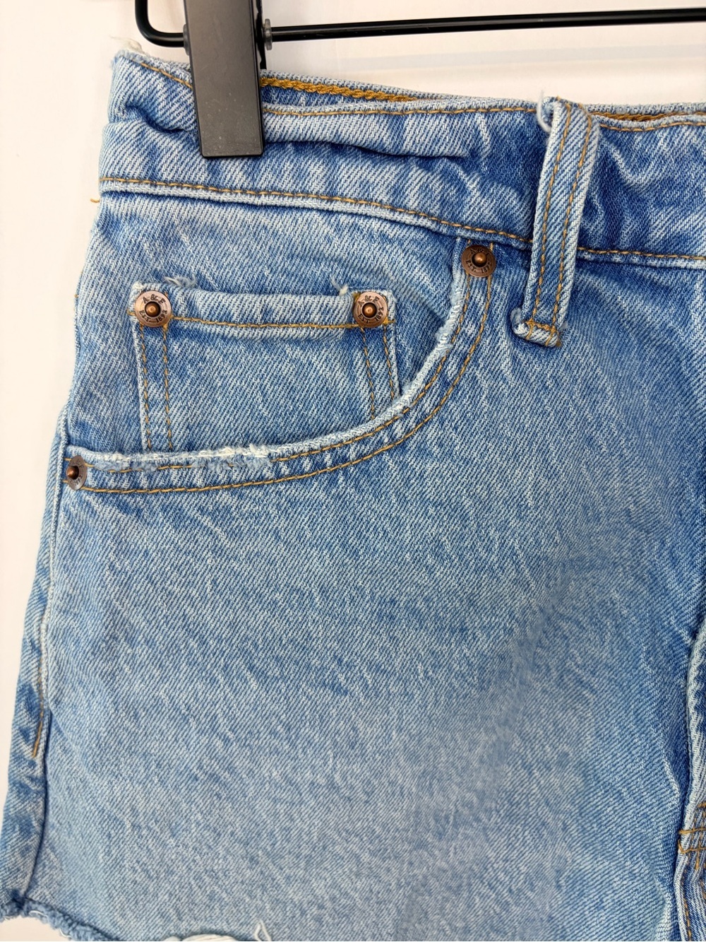 Abercrombie & Fitch Women’s The ‘90s Relaxed Cutoff High Rise Shorts, Size 26 - Picture 4 of 10